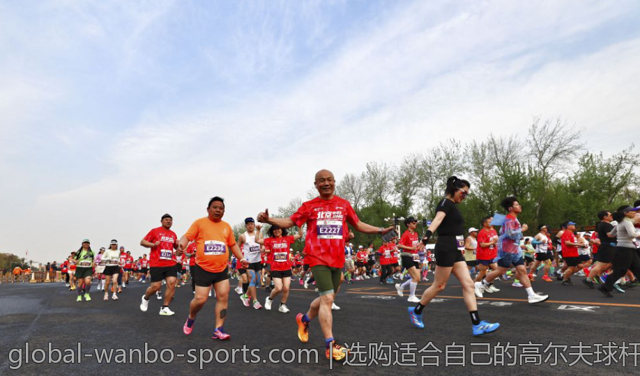 选购适合自己的高尔夫球杆指南